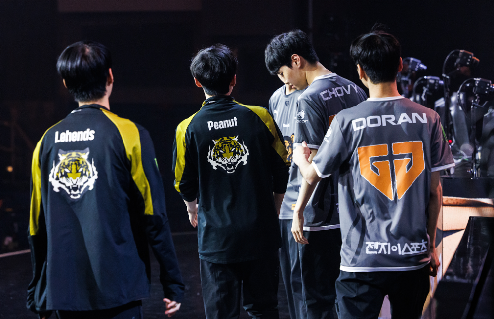 TL轻取RNG,Lehends拿下关键大龙小组赛3:1(成都) TL轻取RNG,Lehends拿下关键大龙小组赛3:1(成都)