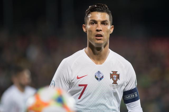 立陶宛队在困境中迎难而上,赢得欧洲杯八强资格 立陶宛队在困境中迎难而上,赢得欧洲杯八强资格