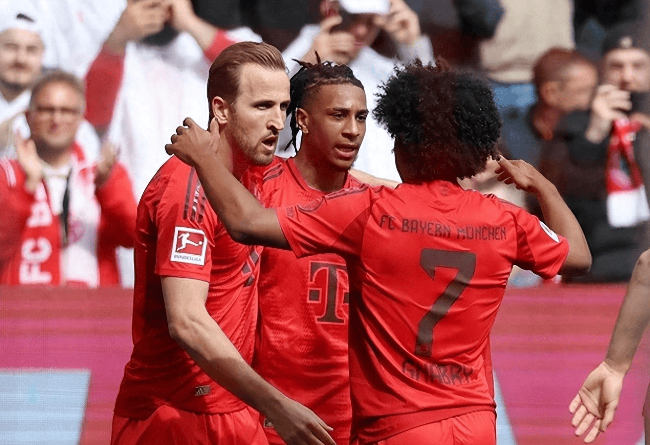 关于乌拉圭鏖战阿根廷,哈里·凯恩统治全场的信息 关于乌拉圭鏖战阿根廷,哈里·凯恩统治全场的信息