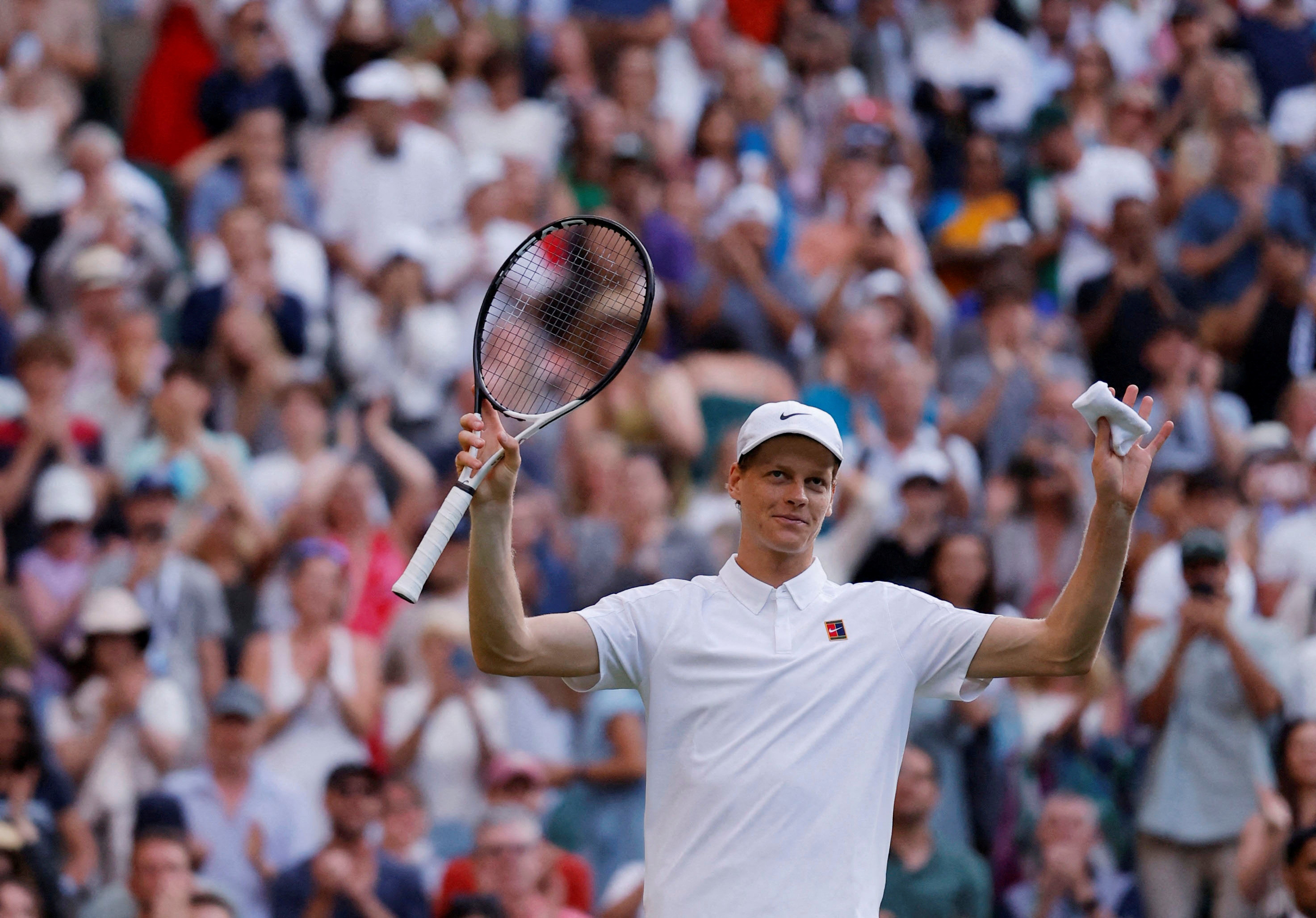 包含温网翻盘ATP总决赛，辛纳带队取胜的词条